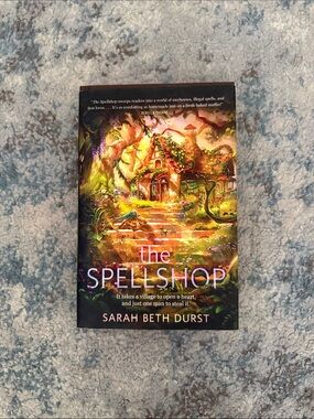 The Spellshop by Sarah Beth Durst - Illustrated Green & Gold Cover